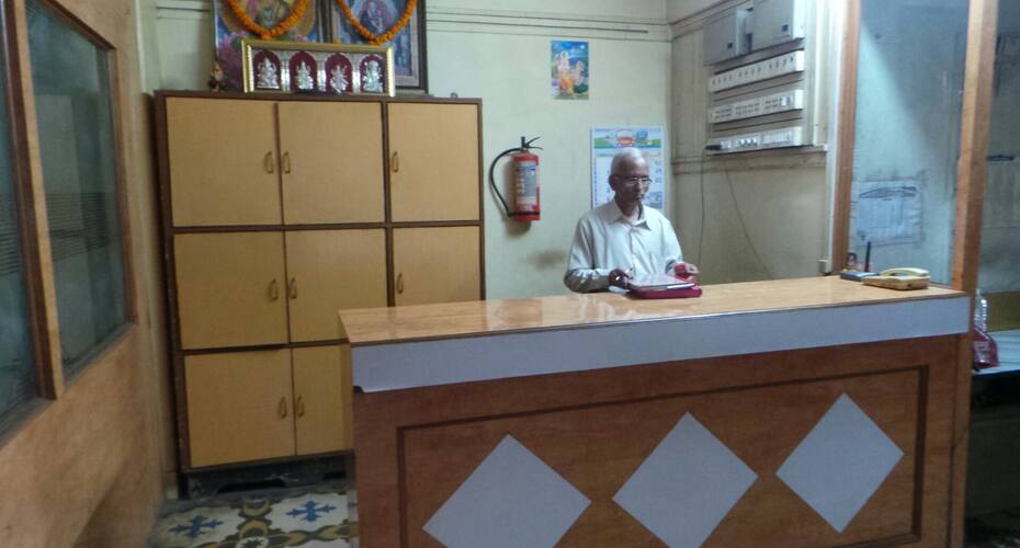 Kailas Tourist Hotel, Nashik 4